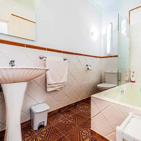 3 Bedroom Gorgeous In Tatil Evi Estepona
