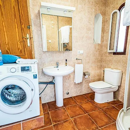Tatil Evi 3 Bedroom Gorgeous In Estepona